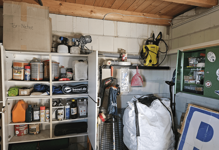 Die Garage und das Sportheim aufräumen…